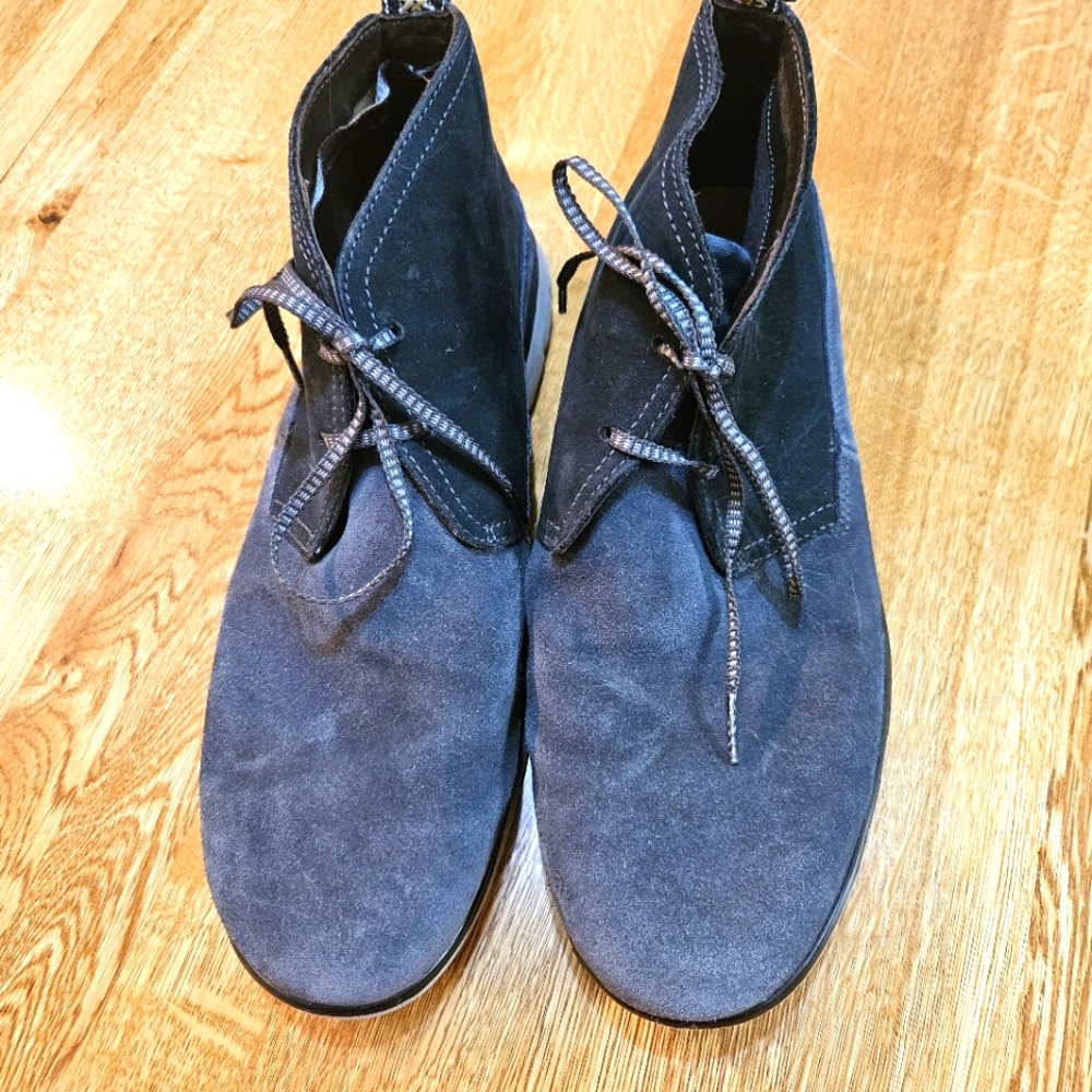 Blue Suede Shoes, UGG Treadlites. Sz 12, EUC